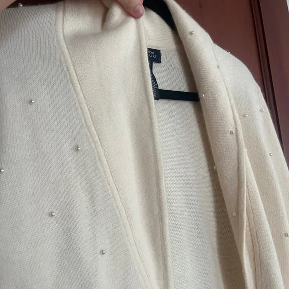 Jones New York Cream Jacket with pearl Embellishments - Picture 8 of 9